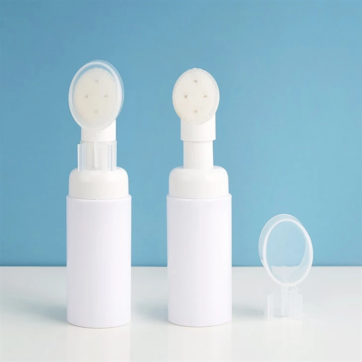Foam Pump Packaging Bottle With Silicone Massage Brush
