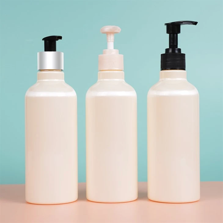 300ml 650ml Ronde PET-kunststof verpakking Huidverzorgingscontainers Shampoocontainer Lotionpompfles